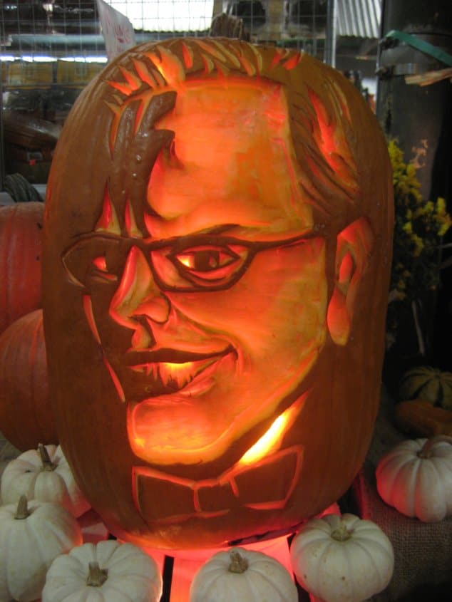 a jack-o-lantern made to resemble Alton Brown\'s face