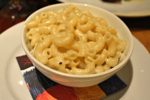 A bowl of macaroni and cheese made with elbow macaroni