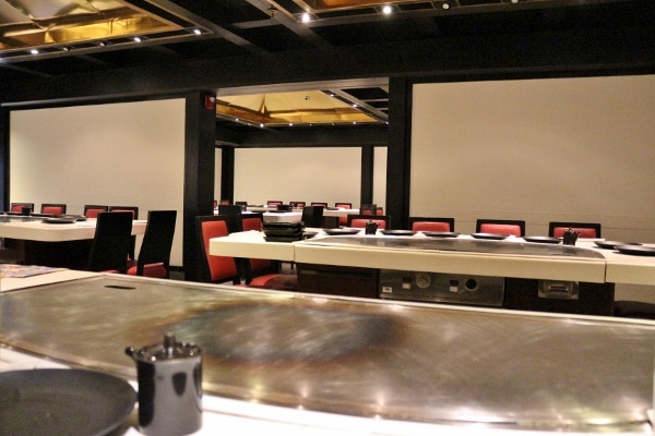 many hibachi style tables in a series of rooms