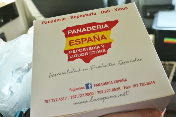 A close up of box that says Panderia Espana