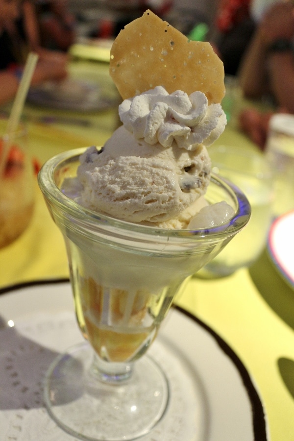 an ice cream sundae