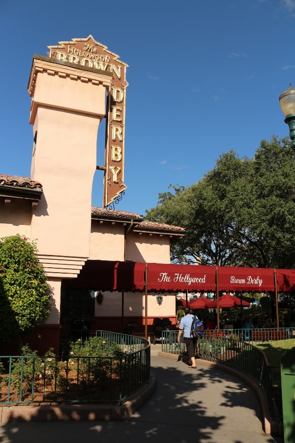 the exterior of the Hollywood Brown Derby restaurant at Disney\'s Hollywood Studios park