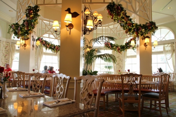 the interior of Disney\'s Grand Floridian Cafe