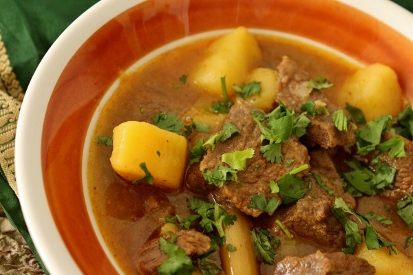 Burma Superstar: Burmese Beef Curry with Potatoes | Mission: Food