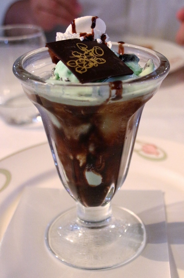 a sundae made with mint ice cream and chocolate sauce