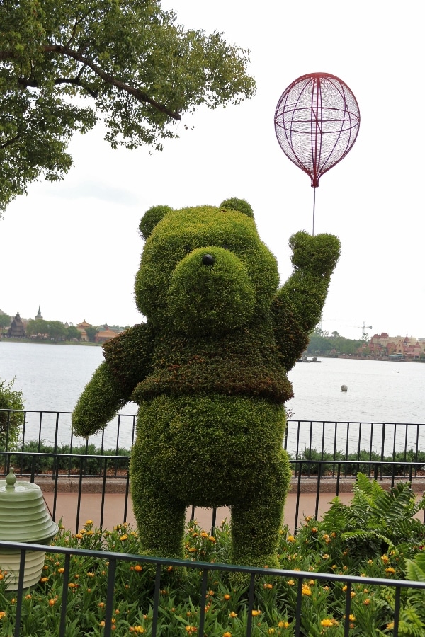 a Winnie the Pooh topiary