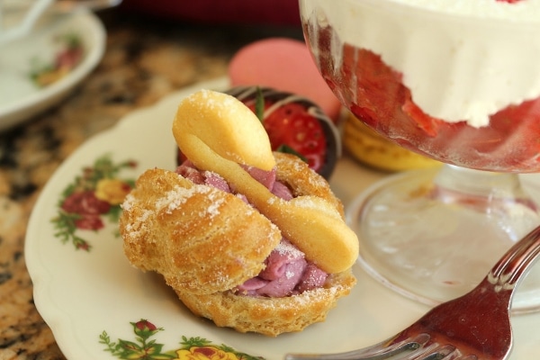 a cream puff shaped like a swan