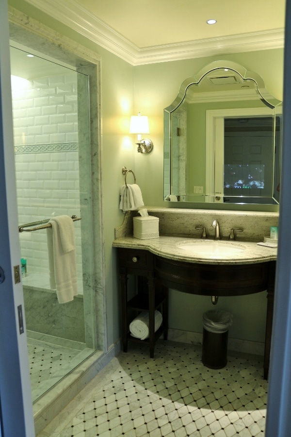 A hotel bathroom