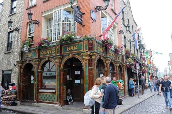 exterior of The Quays Bar