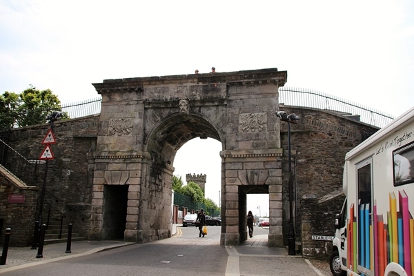 a stone archway