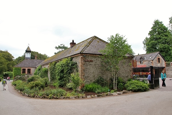 A small building on the side of a road