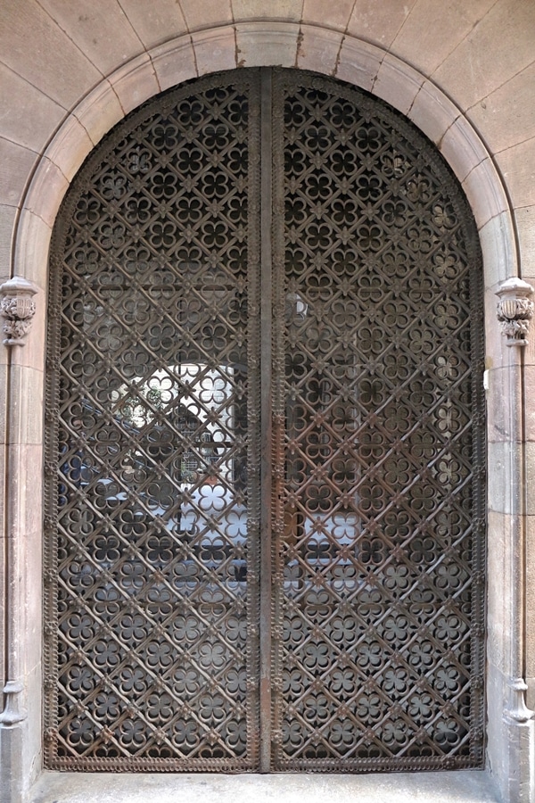 a metal grate over a door