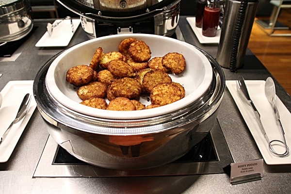 hash brown potatoes on a buffet line