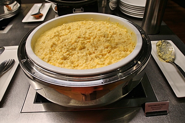 scrambled eggs on a buffet line