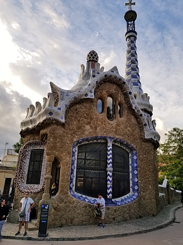 a building that resembles a gingerbread house