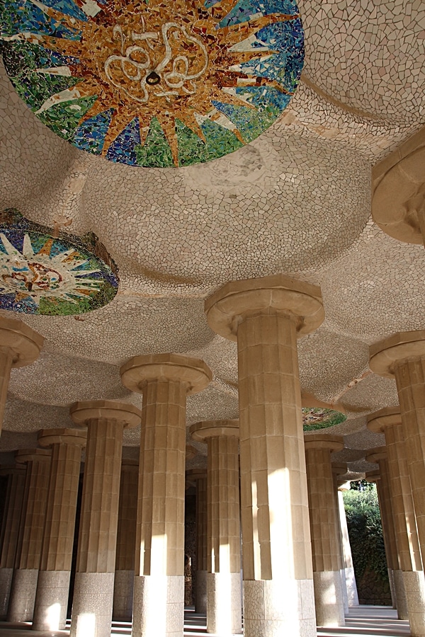 large columns holding up a mosaic ceiling