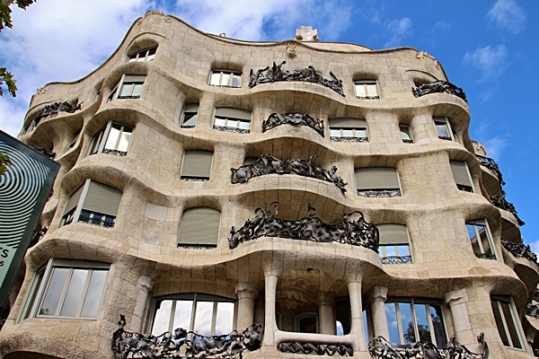 view looking up at Casa Milà