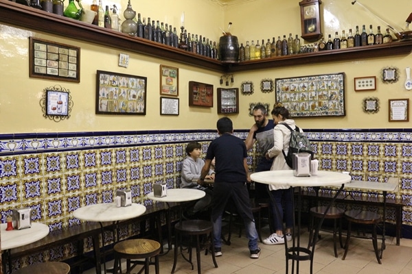 a small restaurant dining room