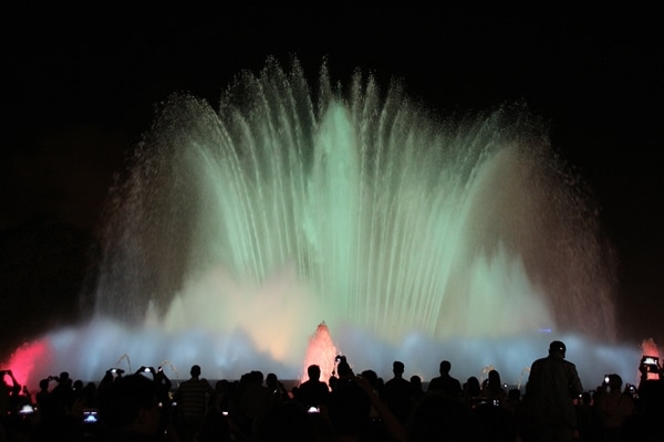 a light green water fountain