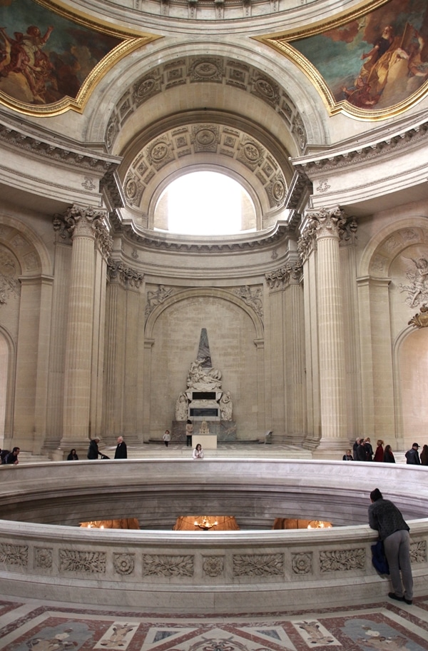 the interior of the Les Invalides church