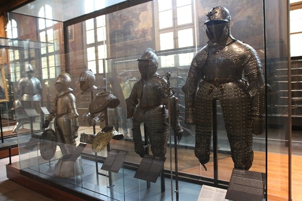 suits of armor of different sizes