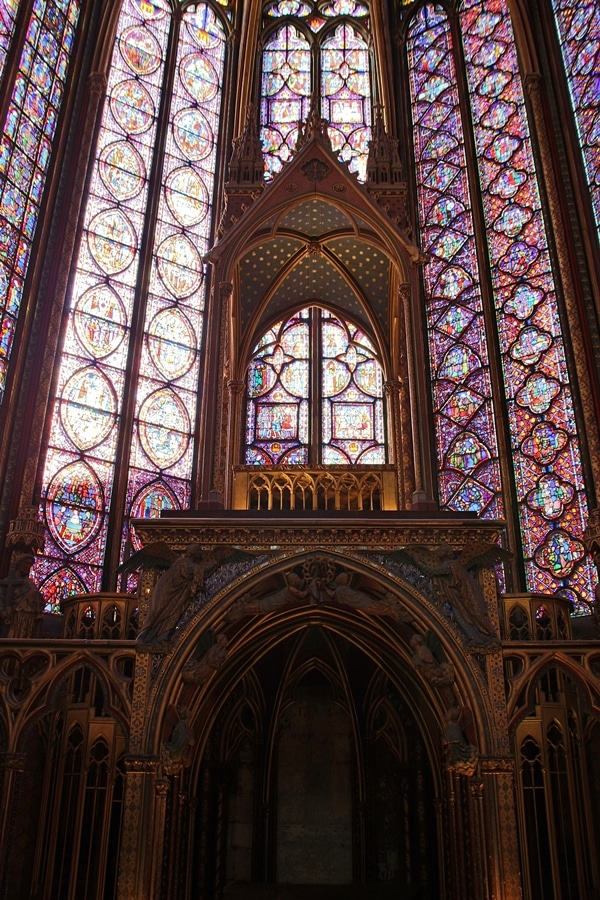 the altar of Sainte-Chapelle church