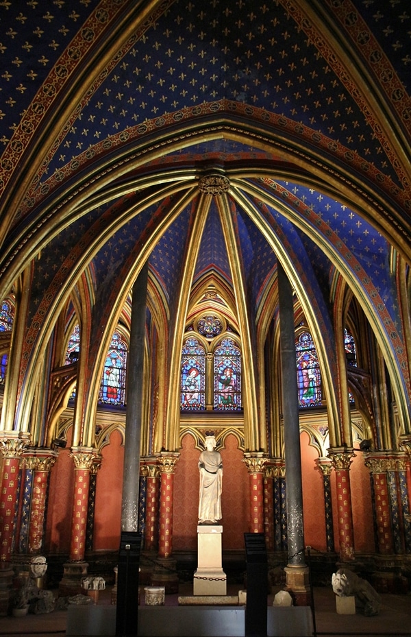 altar of lower level church at Sainte-Chapelle