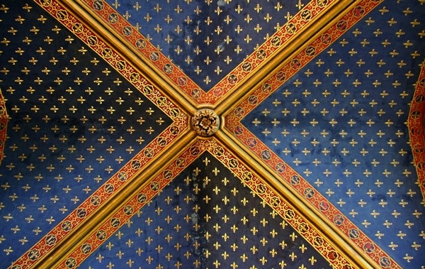 close up of blue and gold ceiling in Sainte-Chapelle church