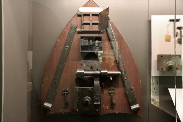 an old prison lock on display in a museum