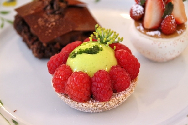 a small tart made with raspberries