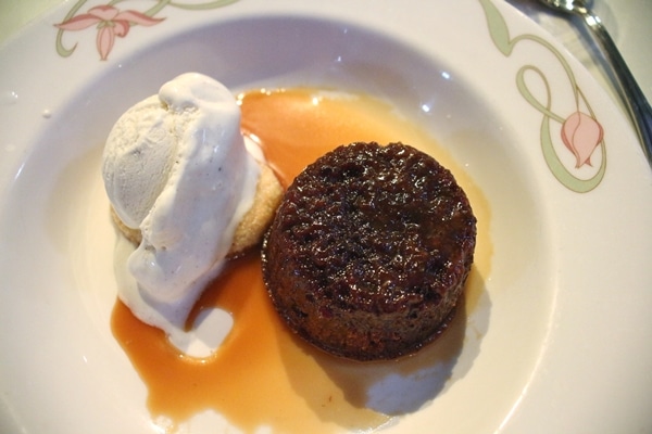 sticky toffee pudding with ice cream