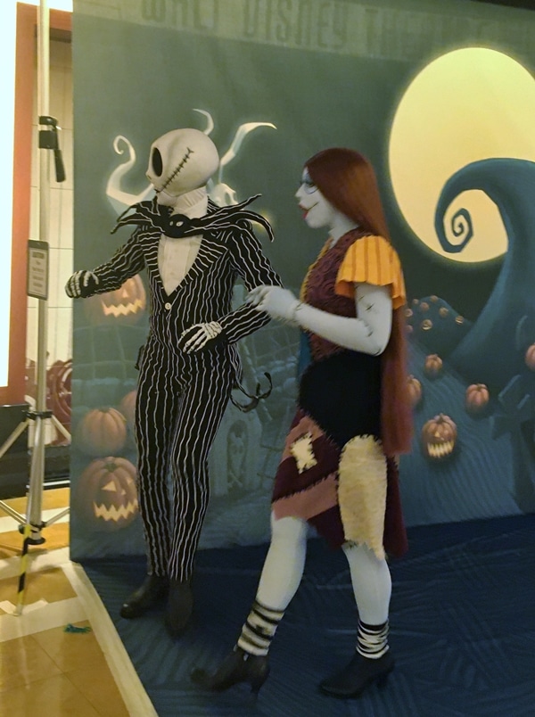 Jack and Sally from The Nightmare Before Christmas posing for pictures