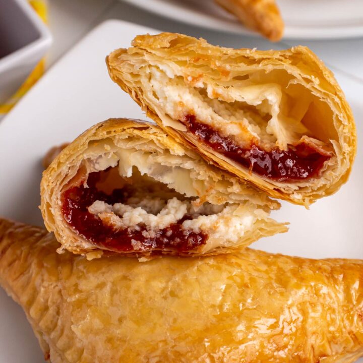 Pastelitos de Queso y Guayaba (Guava and Cheese Pastries) Mission