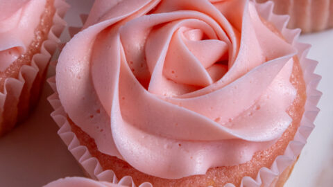 Pink-Lemonade-Cupcakes-